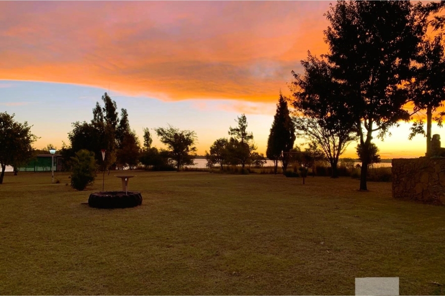 0 Bedroom Property for Sale in Oranjeville Free State